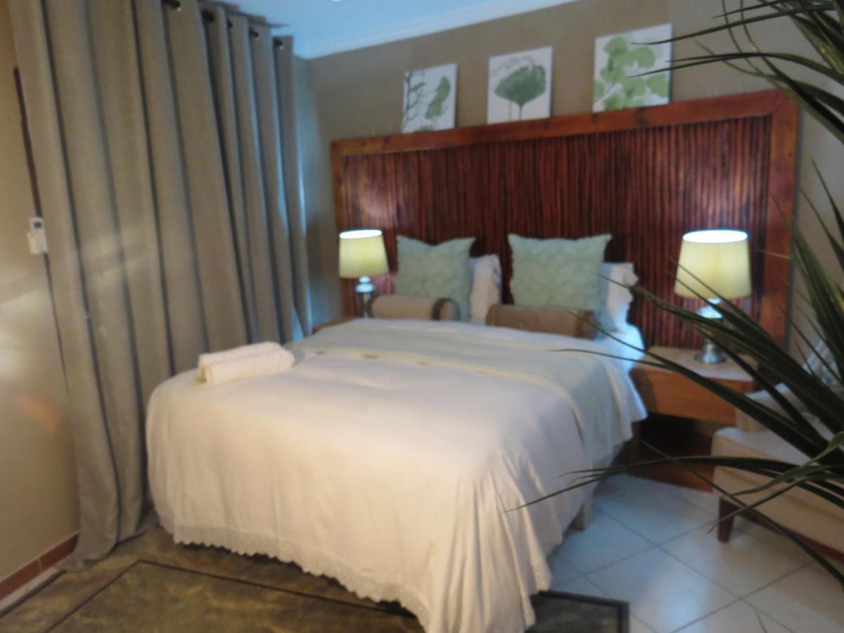 Nkanhi Centro De Conferencias E Hotel 蓬塔杜欧鲁 外观 照片