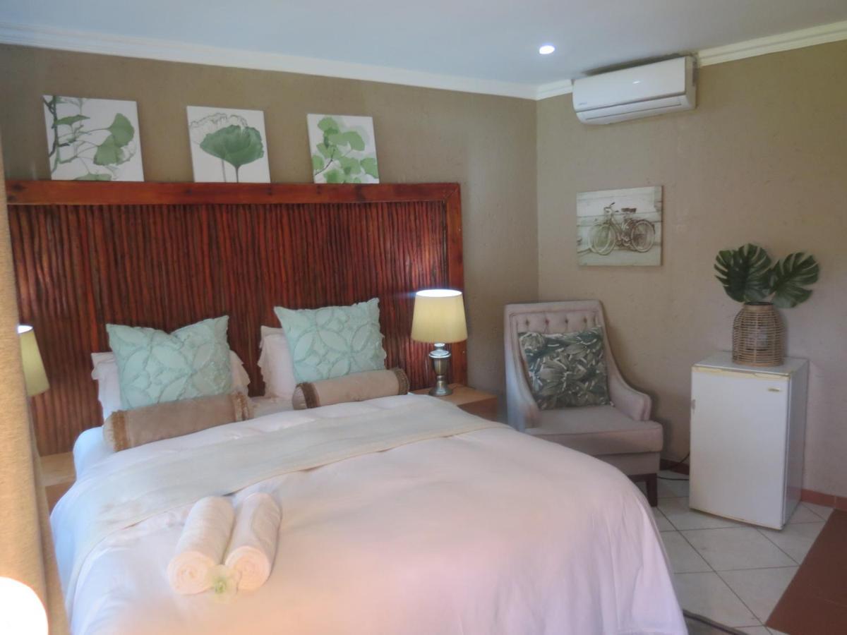 Nkanhi Centro De Conferencias E Hotel 蓬塔杜欧鲁 外观 照片
